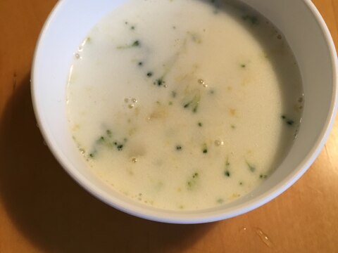 【離乳食】ブロッコリーのミルクスープ